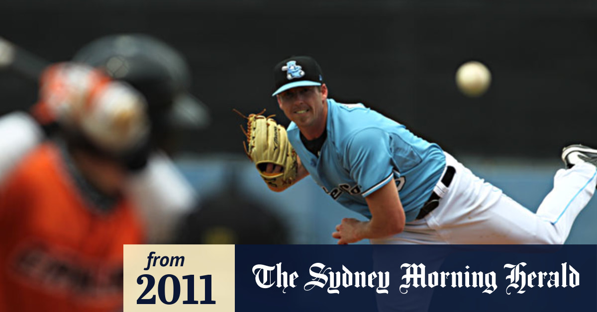 Video How to throw a curve ball